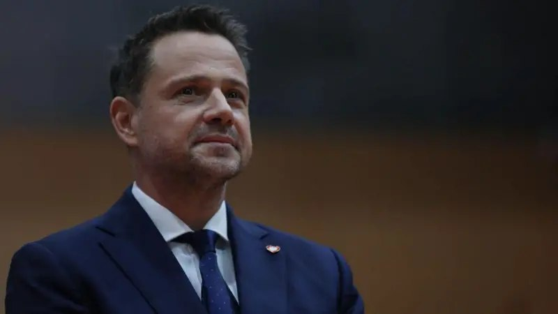 Проблемой Рафала Тшасковского является его имидж завсегдатая элитарных политических салонов, далекого от проблем среднестатистического поляка