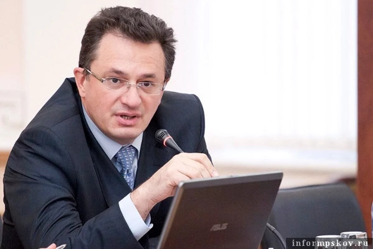    Бывший псковский вице-губернатор получил 8,5 лет колонии за мошенничество