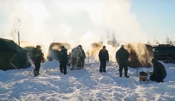     В Норильске провожали Масленицу в 30-градусный мороз