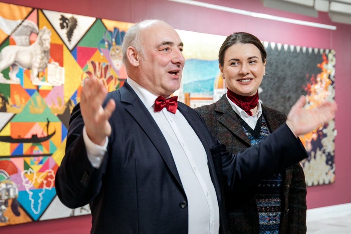    В Сургуте проходит выставка художника-филумиста Игоря Рязанцева