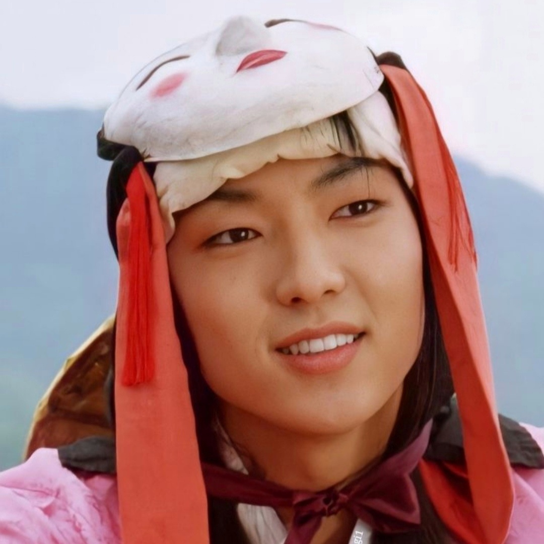 Актёрская карьера Ли Джун Ги началась с фильма "Король и шут", 2005 год (фото из открытых источников в интернете) 