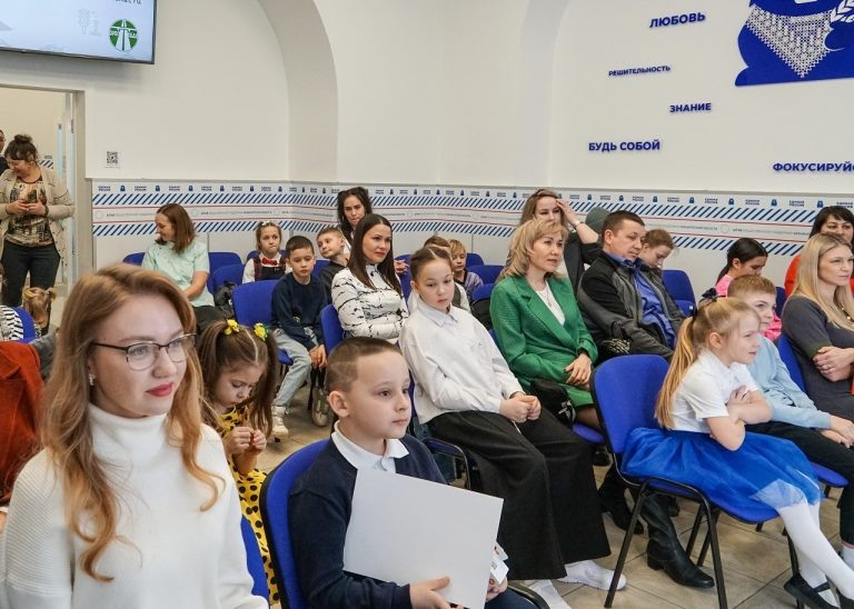    В Оренбурге подвели итоги регионального семейного конкурса по ПДД Антон Пичурин