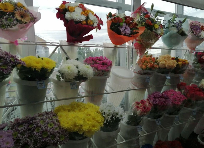 Цветы - это полезный и необходимый подарок или бесполезная трата денег? Мнения