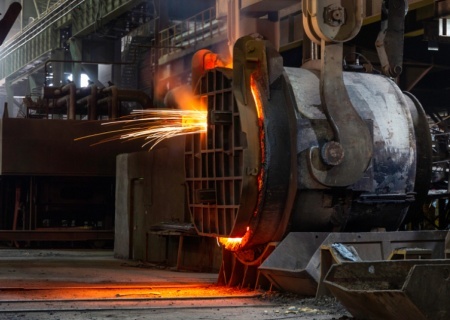    Bloomberg: Трамп может уничтожить металлургию Евросоюза