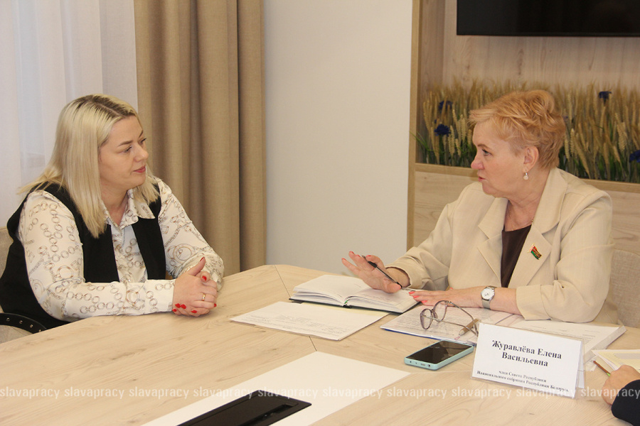     В проблемах жителей Копыльского района разбиралась сенатор