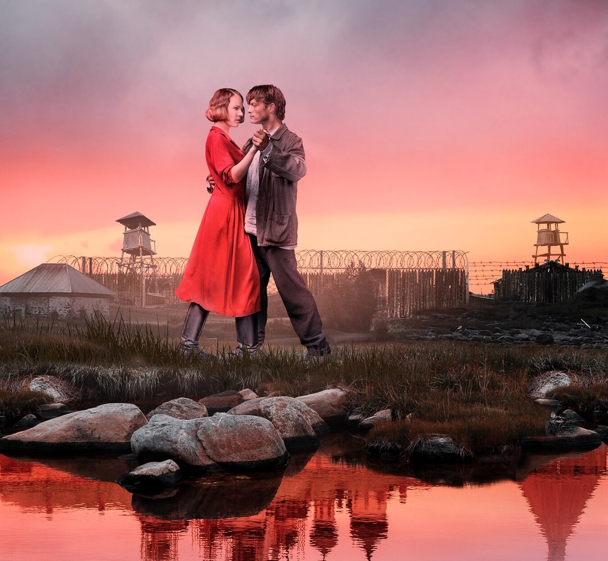 Какой жуткий фотошоп. Посмотрите на лица героев. Фото из откытых источников