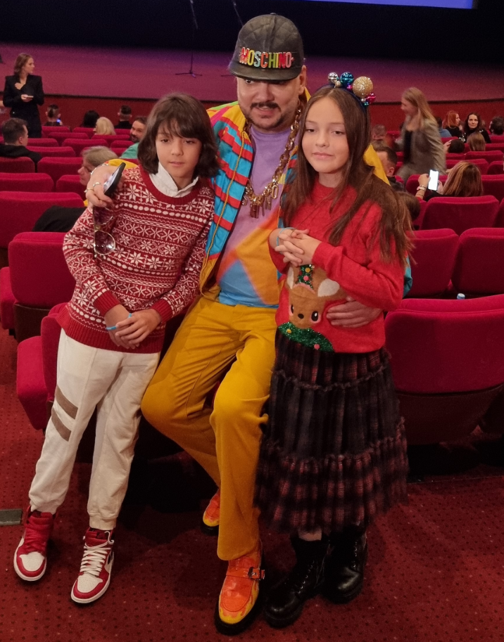 Филипп Киркоров с детьми. Фото: Феликс Грозданов / Клео.ру