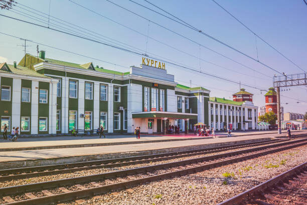 Именно так выглядит главный ж/д вокзал города, когда вы приезжаете в город на поезде.