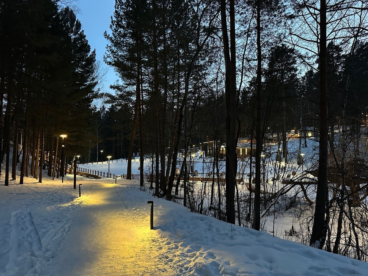 Фото блинов отсутствует, зато есть вечерняя Гремячая грива. Дочь фотографией с вчерашней прогулки поделилась.