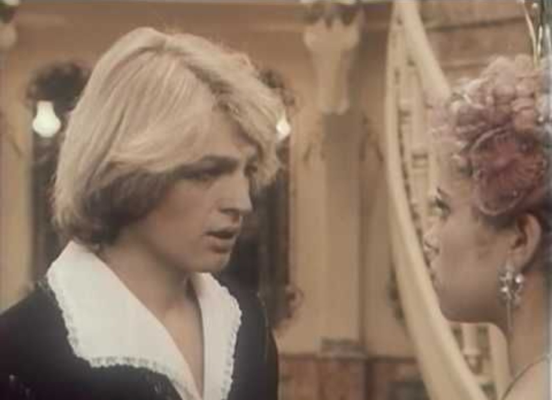 Кадр из фильма "Не покидай" (1989)