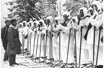 Где-то здесь в белом камуфляже стоит Захар Малкин