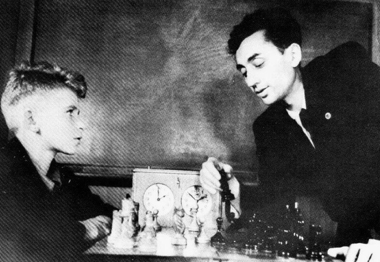 Спасский слева, справа — наш общий с ним тренер Зак В.Г.