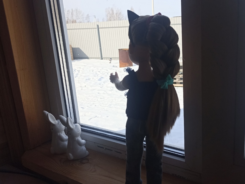 Кто это там? Спосила меня Паха Контас. 