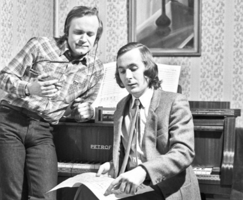    Евгений (стоит) и Юрий Мартыновы