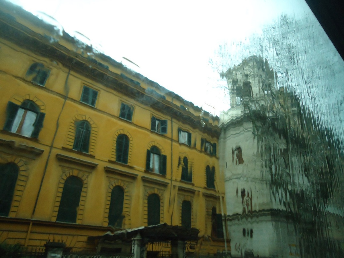 листать вправо