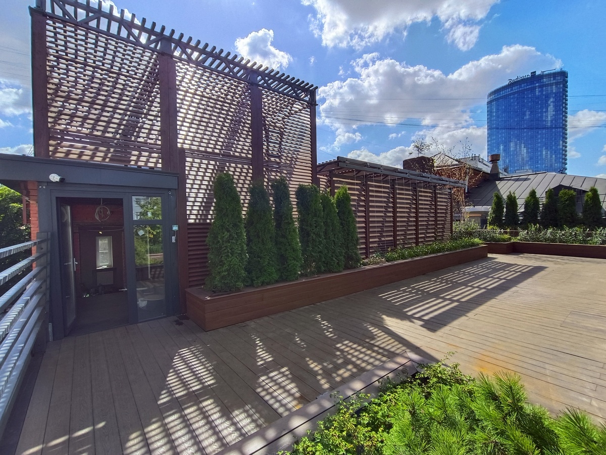 Эксплуатируемая кровля. Офис компании "ТехноНиколь". Работы по устройству кровли выполненны ООО "СитиКровля" в 2024г.