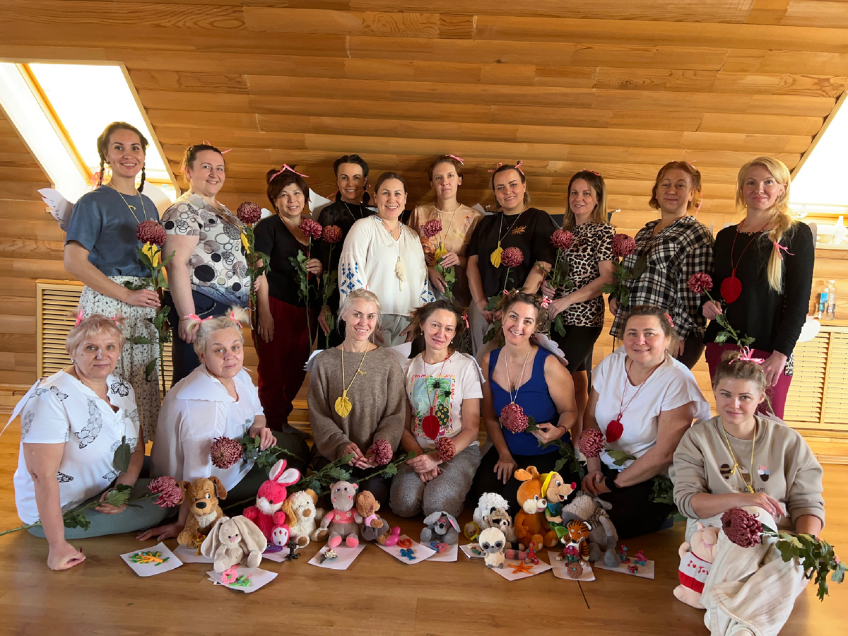 Окружении помогает в развитии 