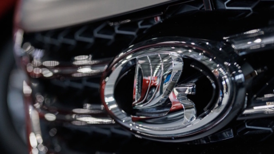    АвтоВАЗ сделает кроссовер на базе Lada Vesta Роман Захаров