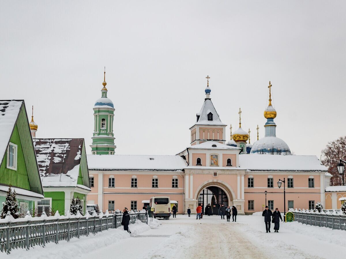    Оптина пустынь © Depositphotos.com / PhotoMost
