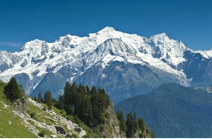 Альпы. Монблан. Фото из сети интернет.