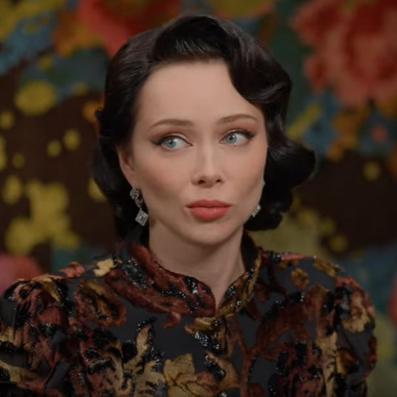     Настасья Самбурская рассказала о несдержанности, плохих сериалах и несостоявшемся замужестве