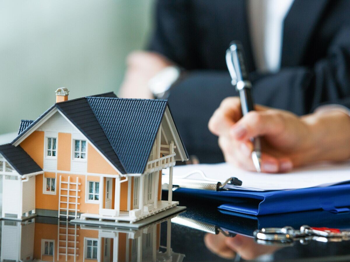    Документы на недвижимость© iStock.com / venuestock