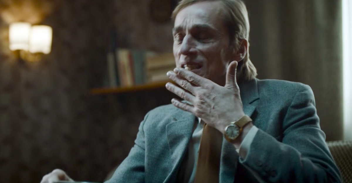 Пролистните изображение, чтобы увидеть следующий кадр из фильма «Особые способности товарища Малера» (2017)