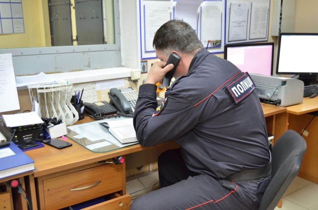 В Твери молодая учительница отдала аферистам почти 4 млн рублей