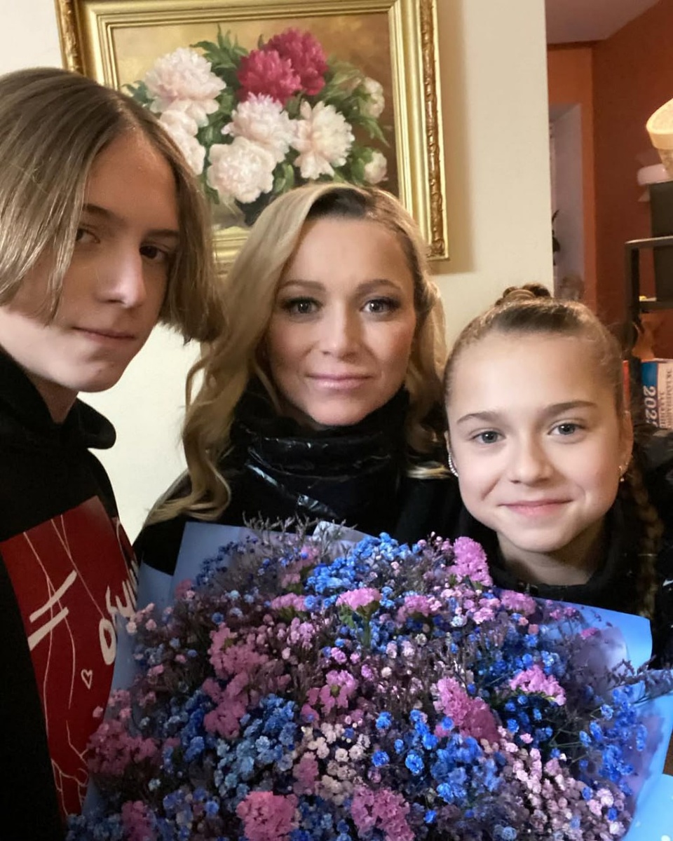 Дочь Елены Бережной - юная фигуристка. Фото: из архива фигуристки Софии-Дианы Касинс