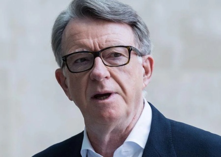    Посол Великобритании в США призвал Украину первой прекратить огонь. Лондон отмежевался