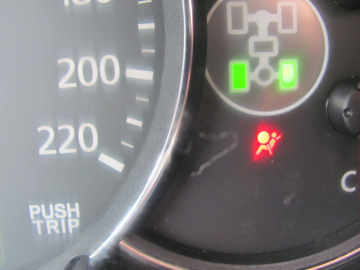    Пирсинг: модный тренд или риск для здоровья?