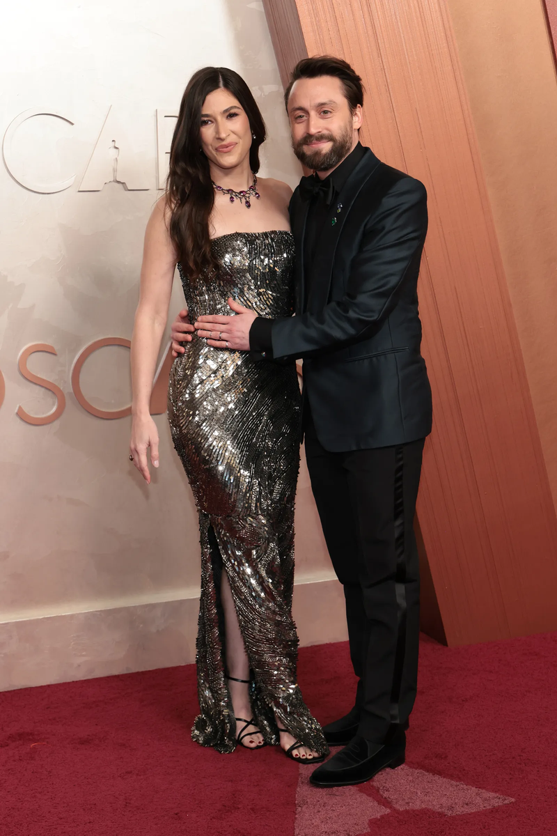 Актер Киран Калкин и Джэзз Чартон