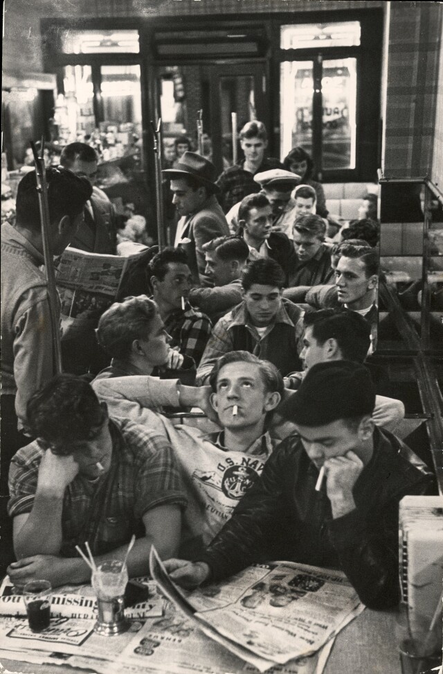 Фотограф Леонард Маккомб