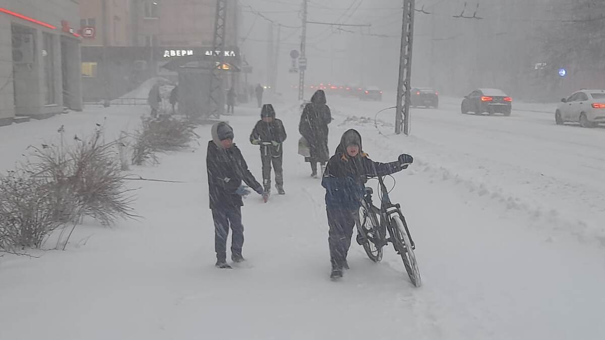    Метель. Апрель Петрозаводск. Фото: "Республика"/Максим Смирнов