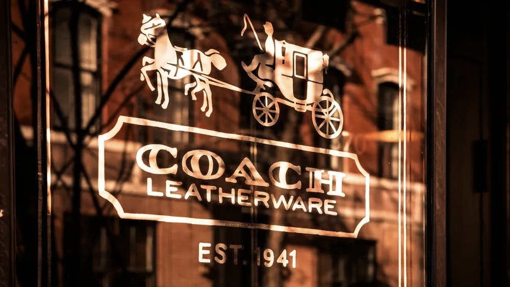 Бренд Coach был основан в 1941 году в Нью-Йорке.