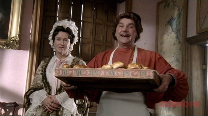 Взрослый Меншиков в исполнении Маковецкого возвращается к истокам