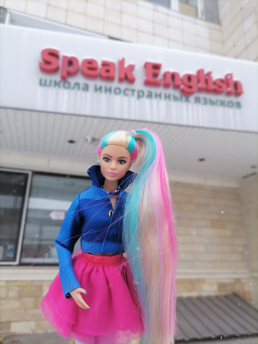 шарнирная кукла София Модница