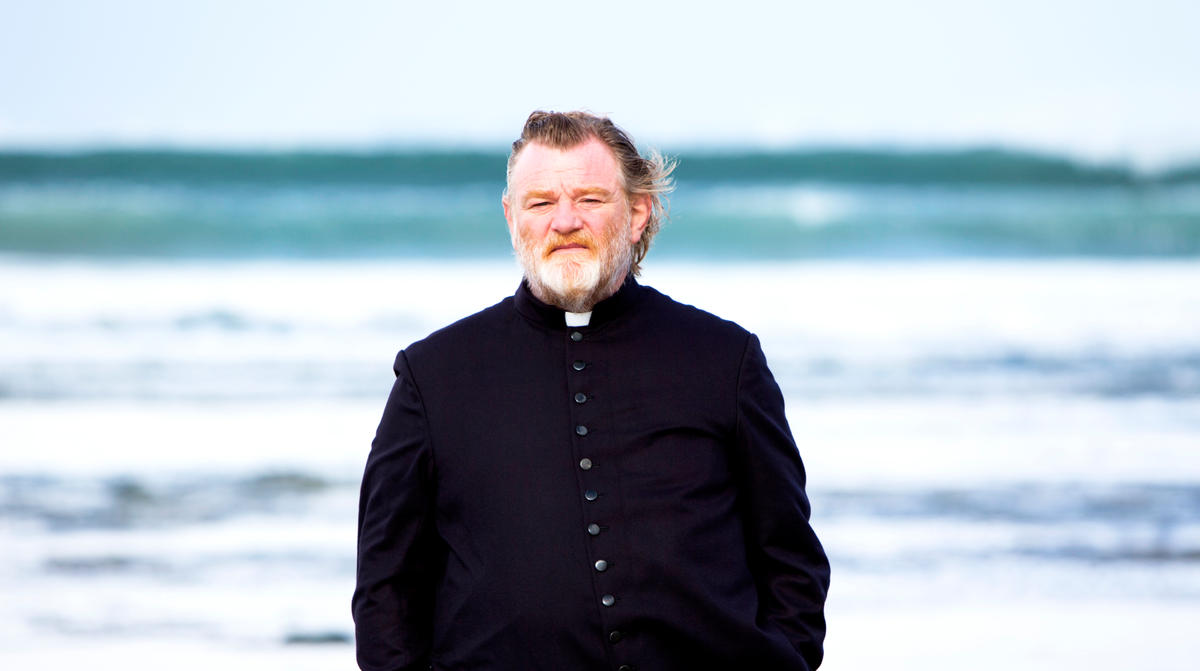 Кадр из фильма "Голгофа" 2014 г. реж. Джон Майкл Макдона