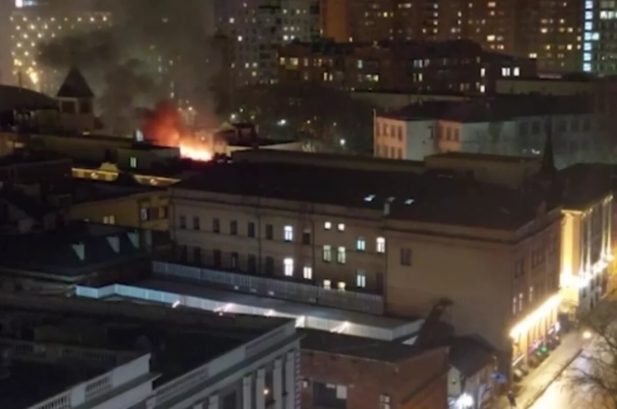    В центре Москвы потушили пожар в административном здании