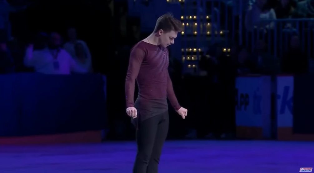   Кадр из видео