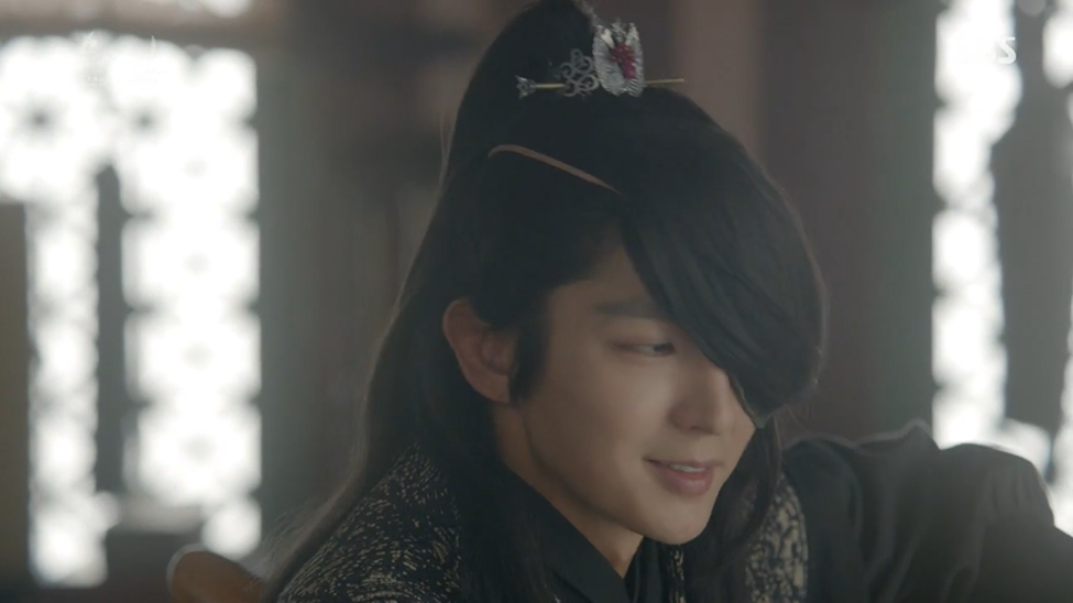 Но вожака почувствовали все.