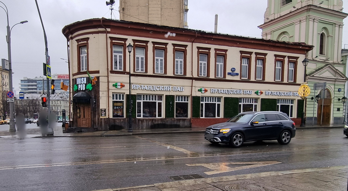 "Buddy McDaniel", ул. Покровка, 50/2с2