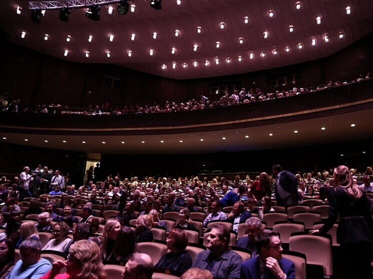     Фото Юлии Боровиковой ("Вечерний Челябинск")