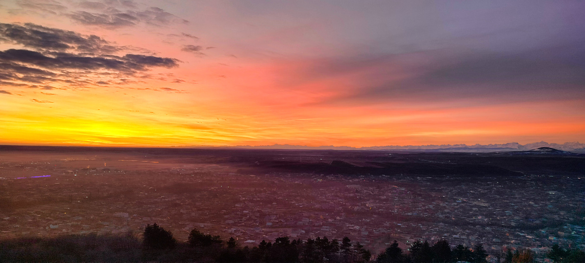 Дорога к счастью строится из камней, упавших с души. Алекс Кортезе, актер