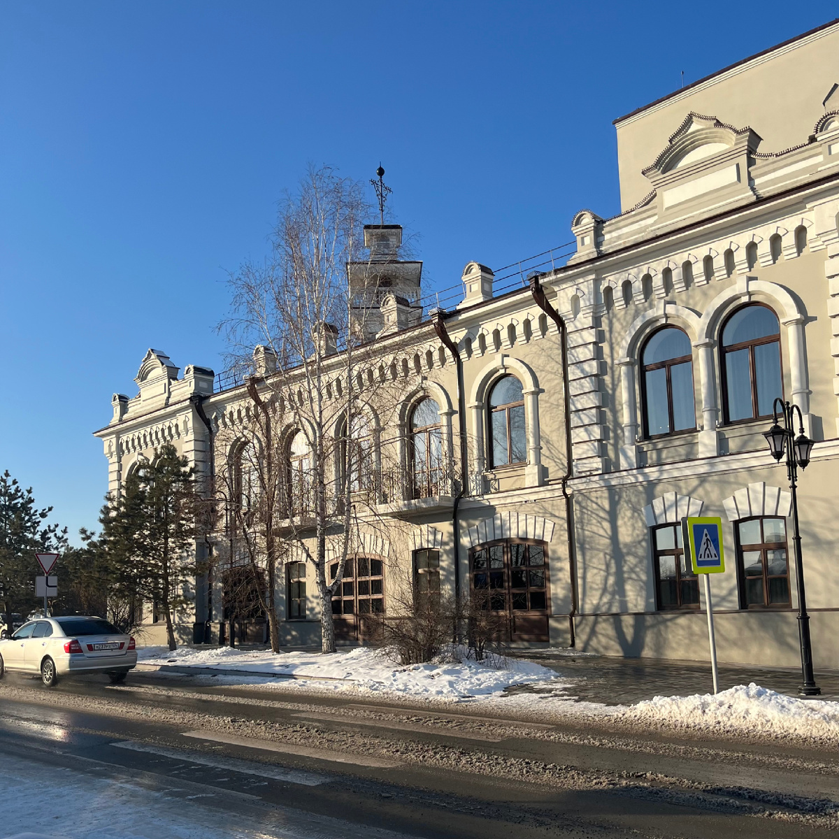 Театр сейчас