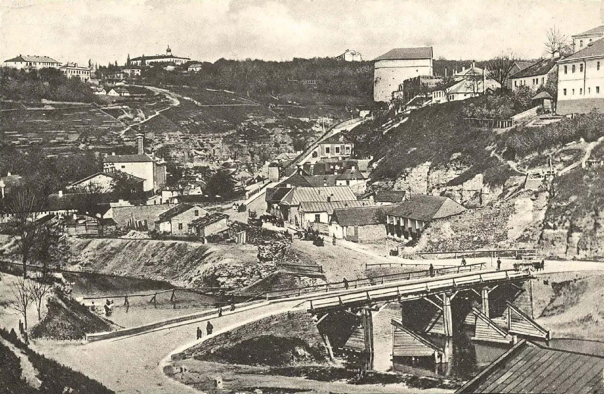 Старый въезд в город. Начало XX века