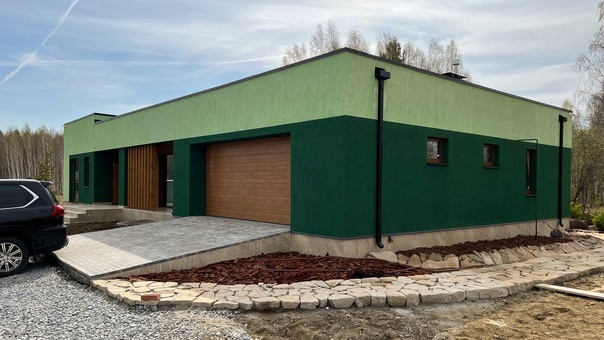 Гараж в частном доме