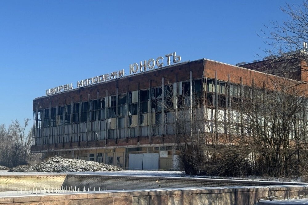    Дом детского творчества (дом пионеров), разрушенный ВСУ. Фото: «АиФ-Дальинформ»/ Юлия Кремнева