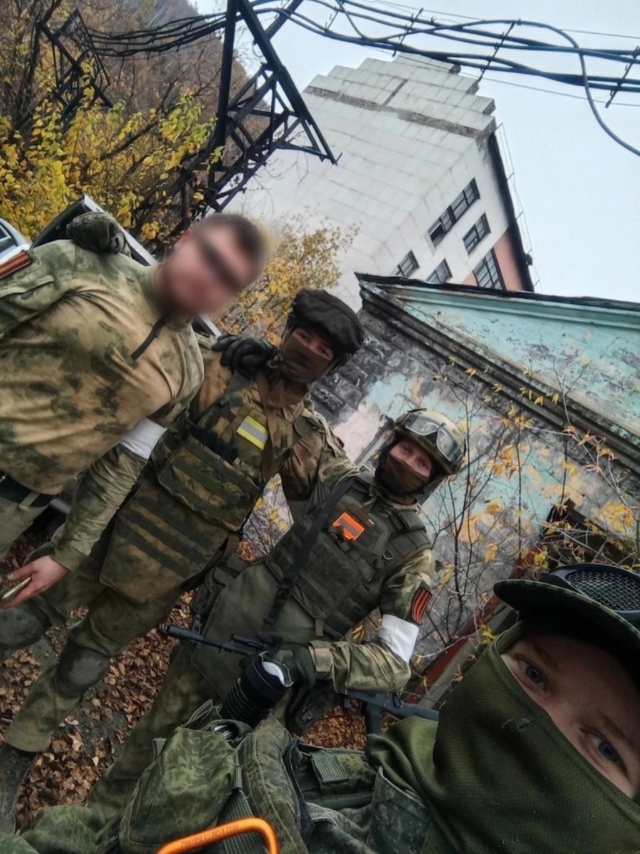 Разгрузка перед игрой.