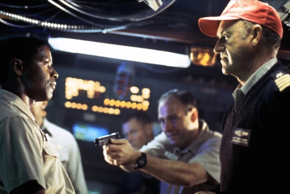 "Багровый прилив", кадр из фильма